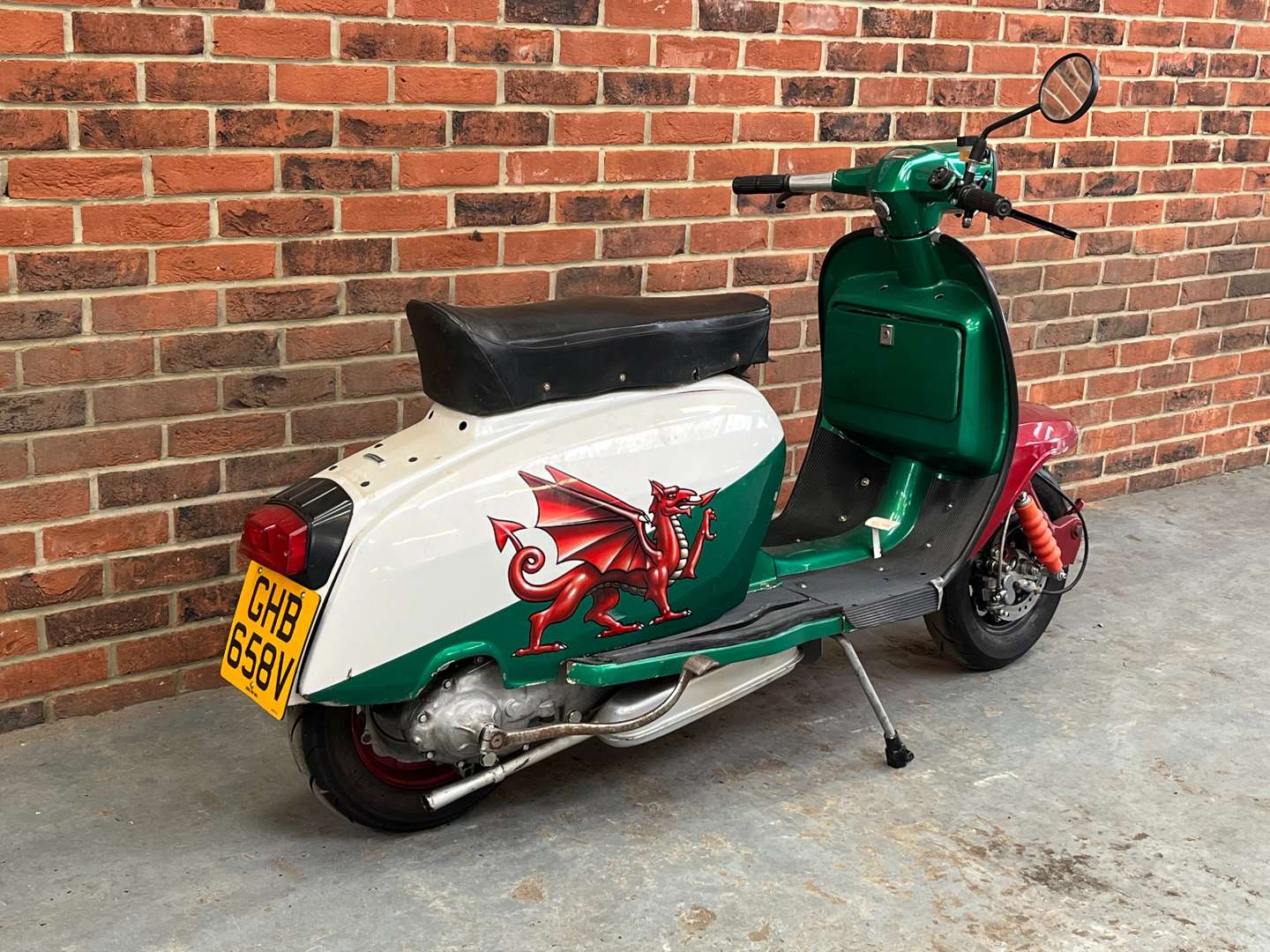 <p>1980 LAMBRETTA GP200</p>