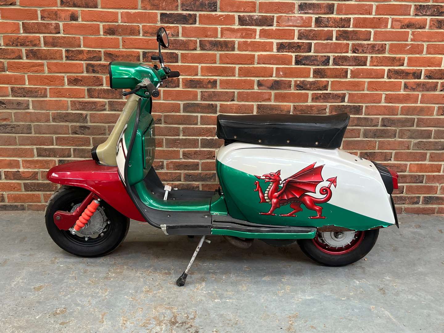<p>1980 LAMBRETTA GP200</p>
