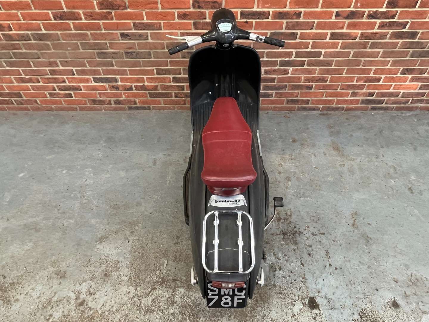 <p>1968 LAMBRETTA SX150</p>