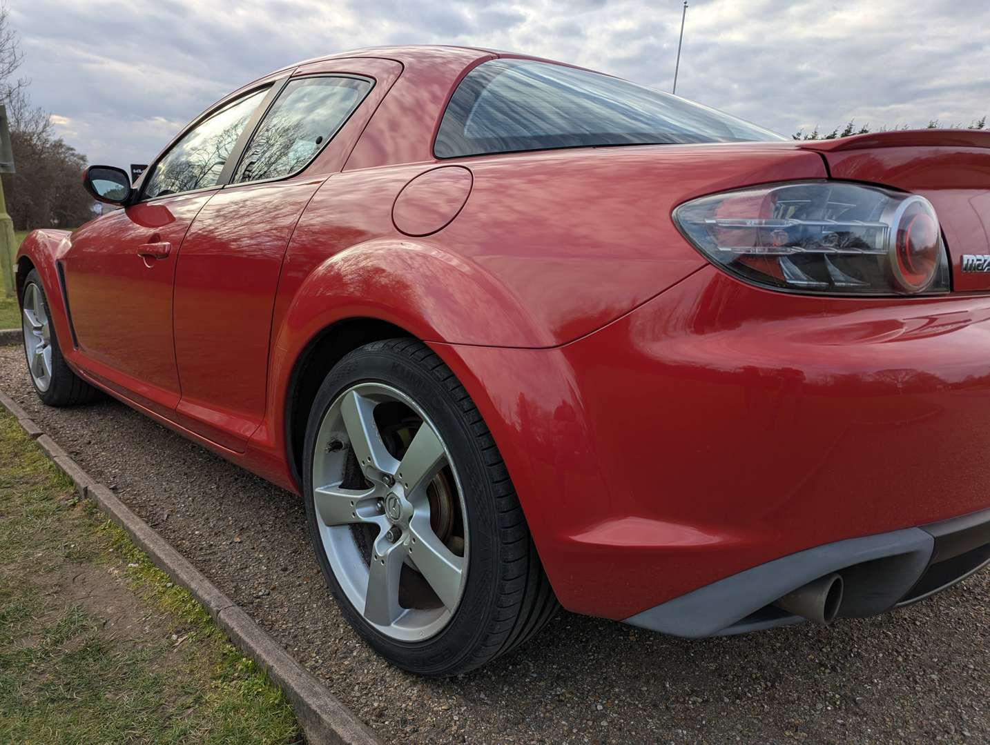 <p>2004 MAZDA&nbsp;RX-8 231 PS ONE OWNER</p>