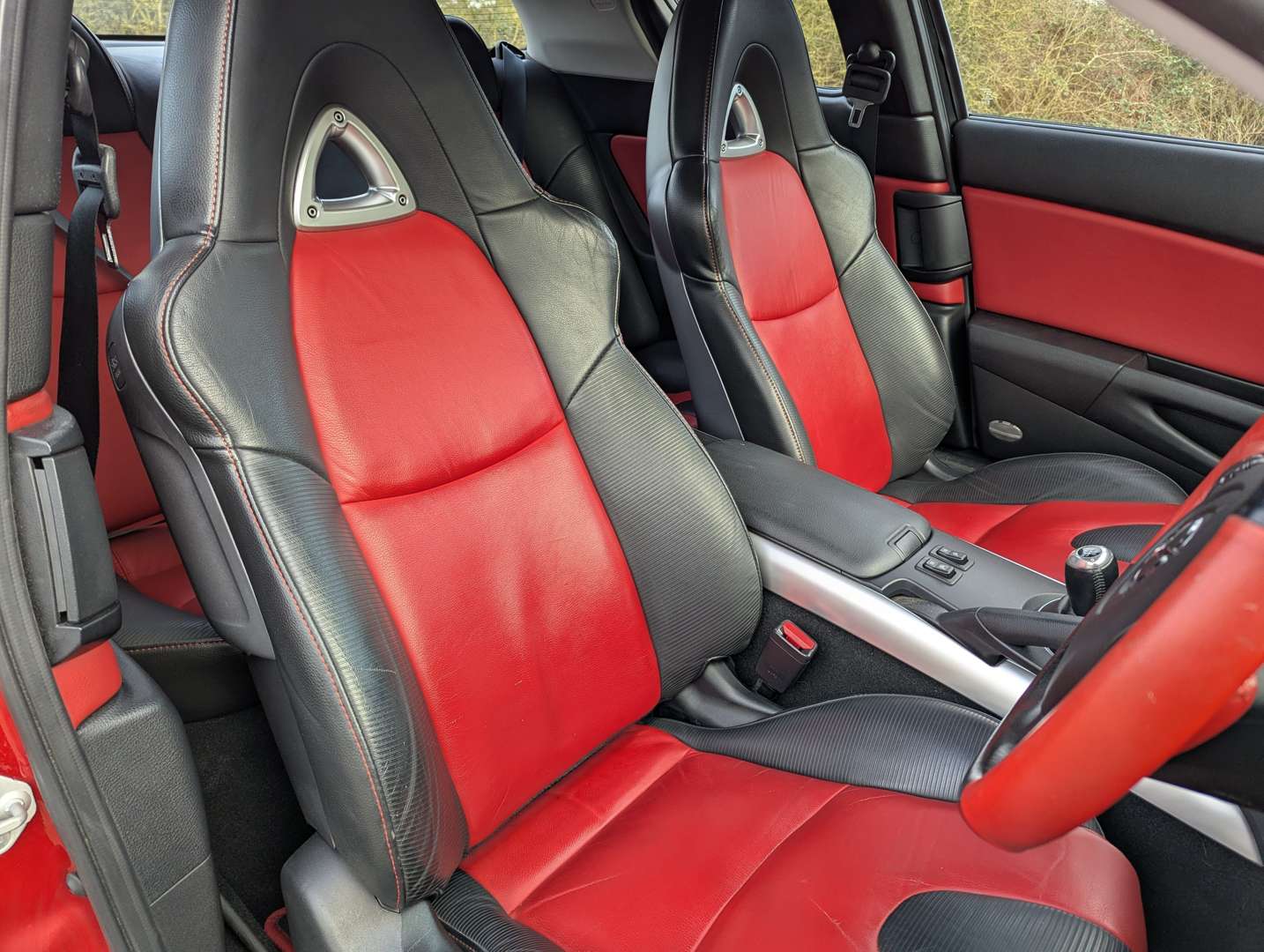 <p>2004 MAZDA&nbsp;RX-8 231 PS ONE OWNER</p>