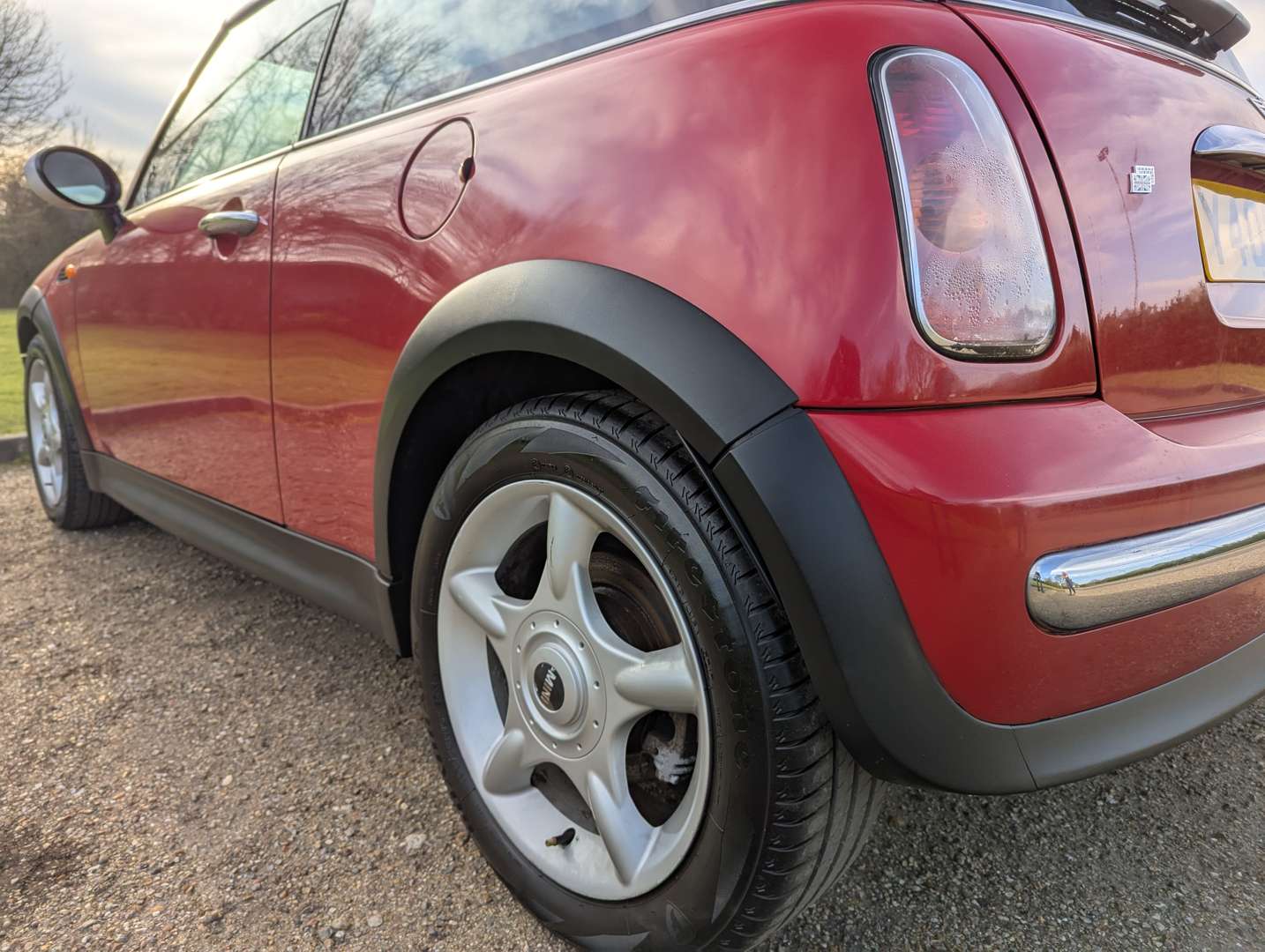 <p>2001 MINI COOPER</p>