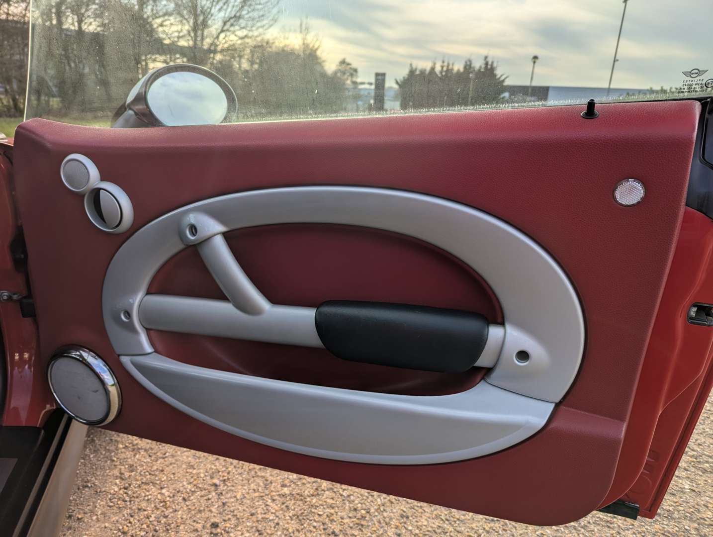 <p>2001 MINI COOPER</p>
