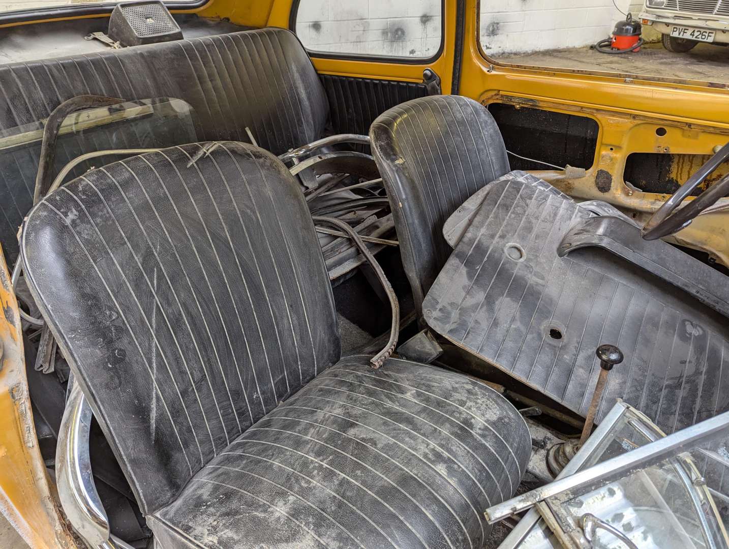 <p>1970 FIAT 500F LHD</p>