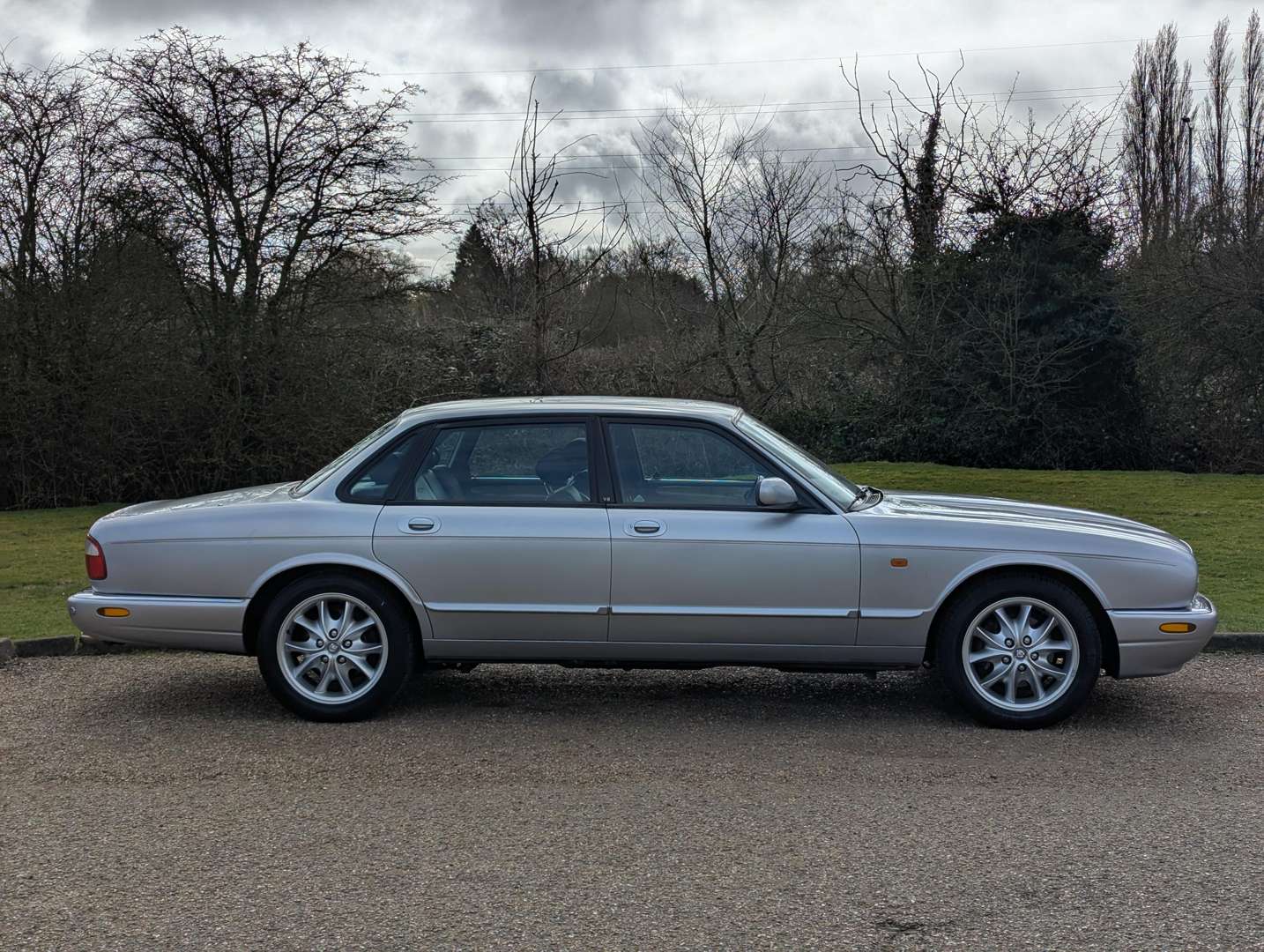 <p>2001 JAGUAR XJ 3.2 EXECUTIVE AUTO</p>