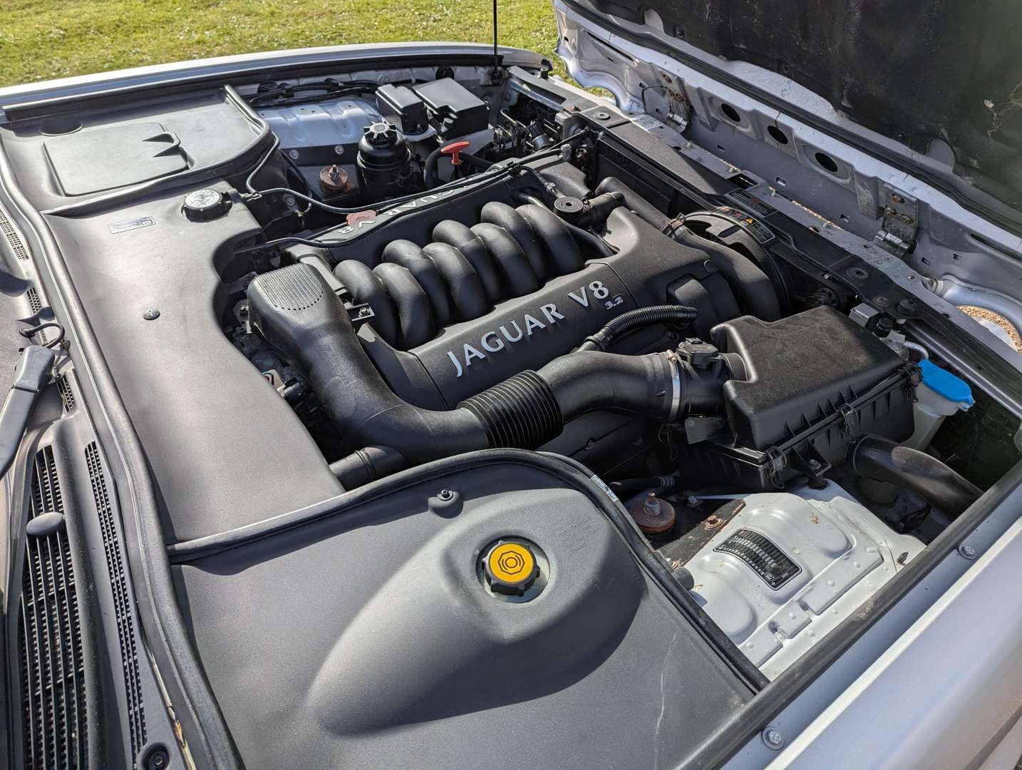 <p>2001 JAGUAR XJ 3.2 EXECUTIVE AUTO</p>