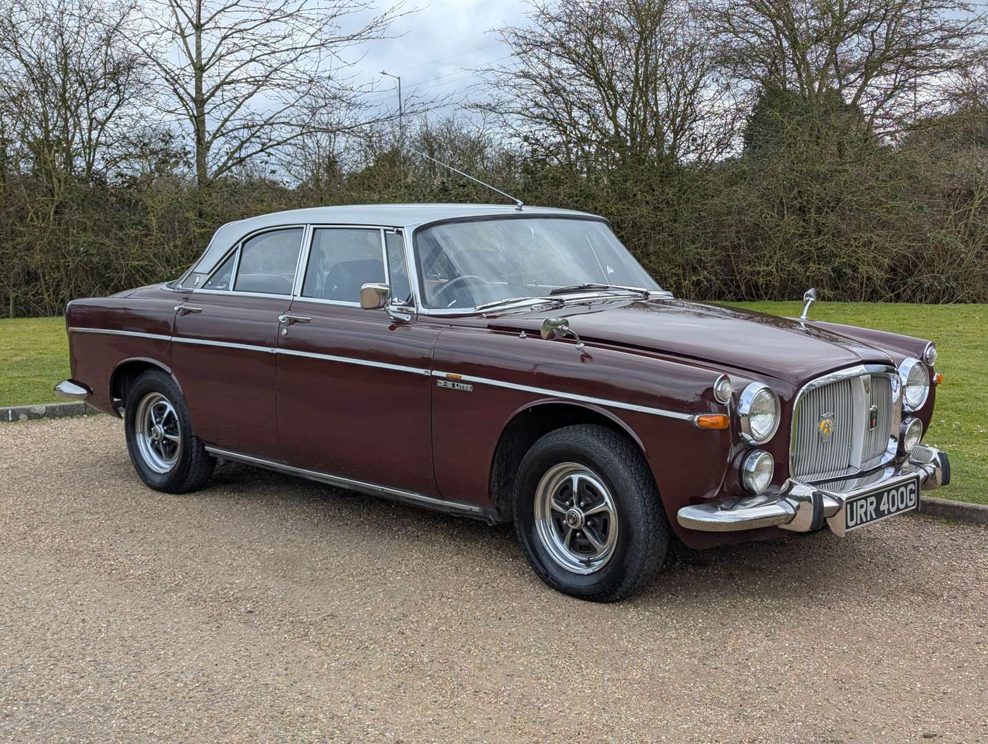 <p>1969 ROVER P5B 3.5 LITRE COUPE AUTO</p>