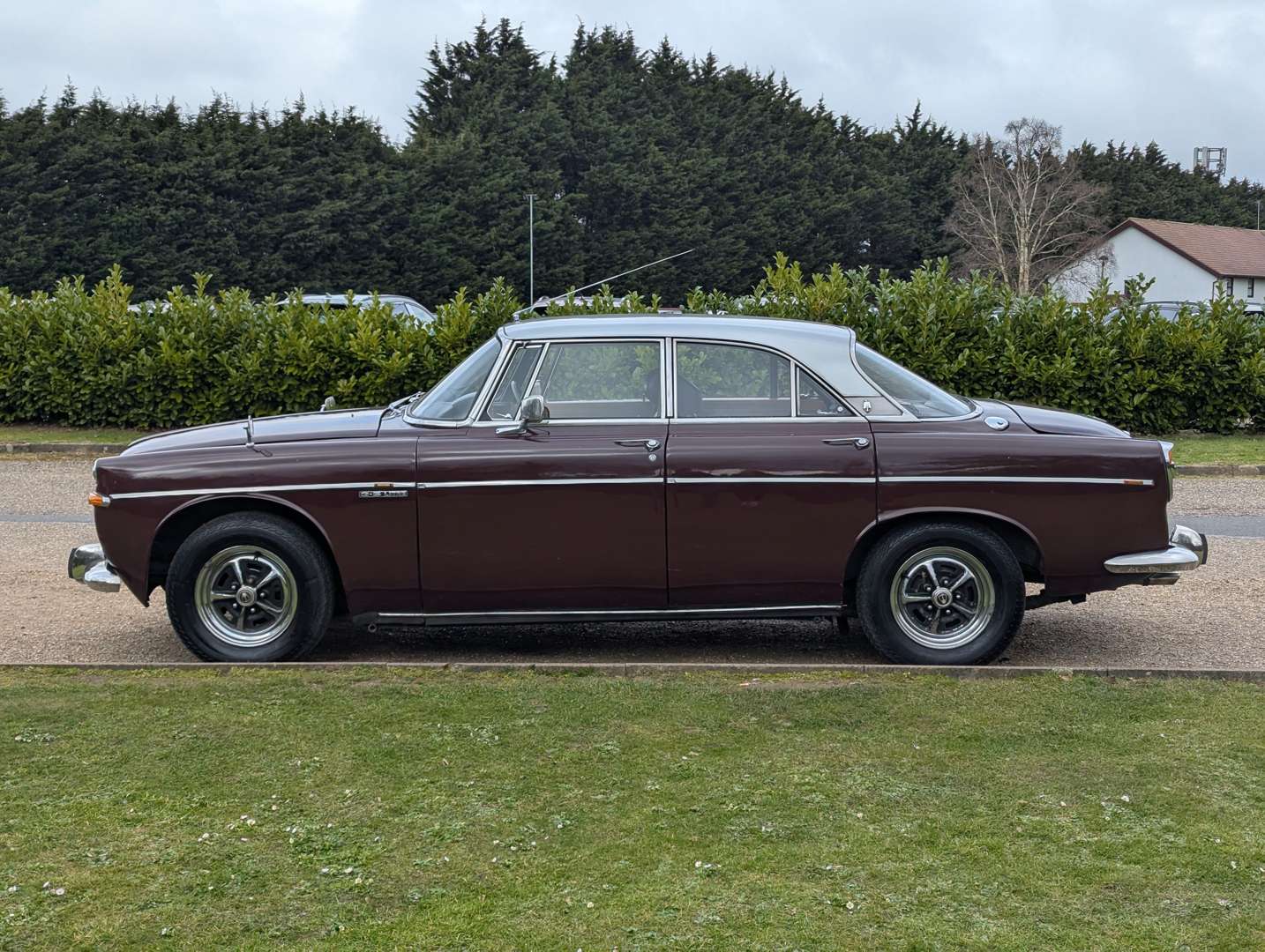 <p>1969 ROVER P5B 3.5 LITRE COUPE AUTO</p>