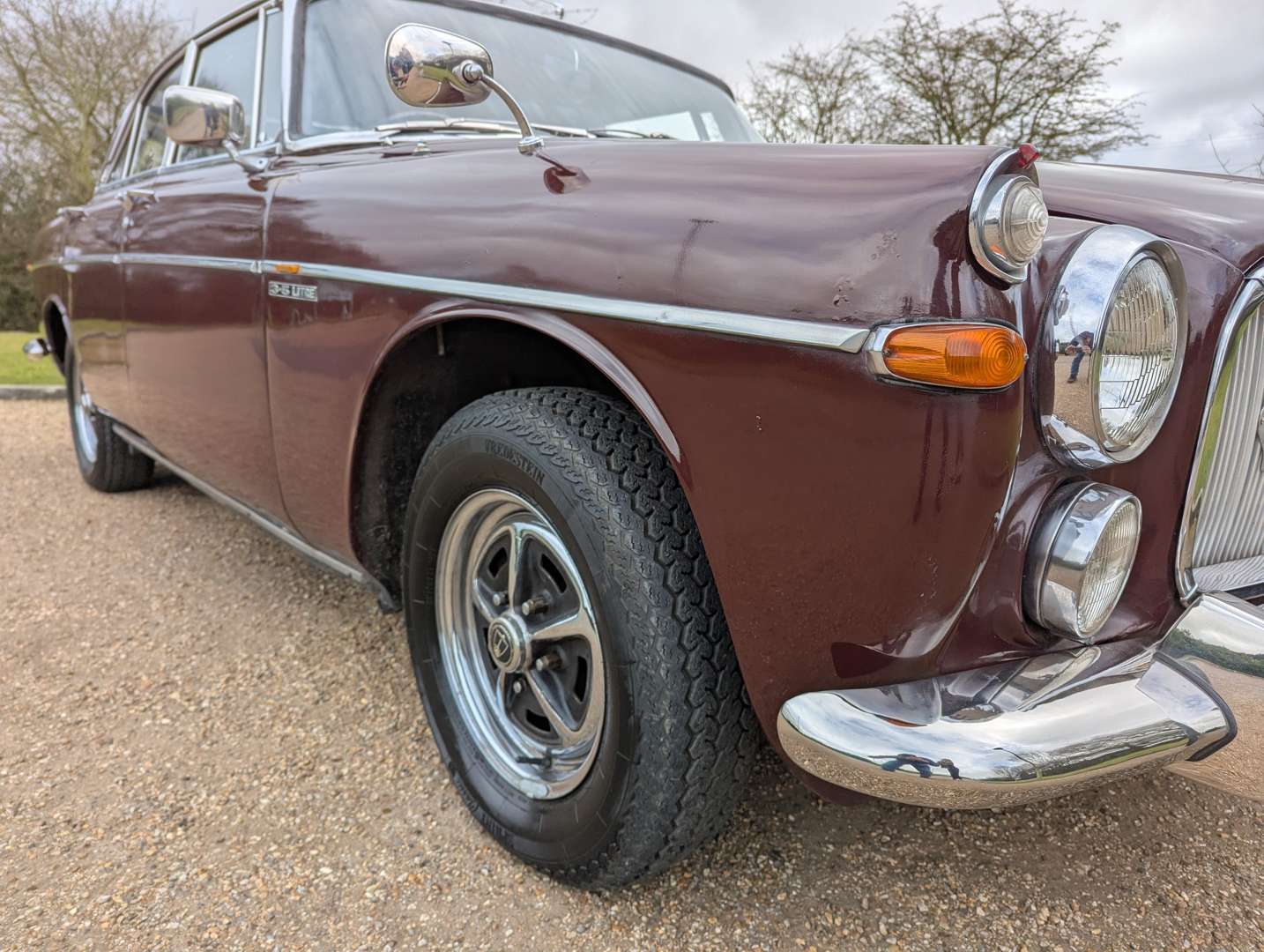 <p>1969 ROVER P5B 3.5 LITRE COUPE AUTO</p>