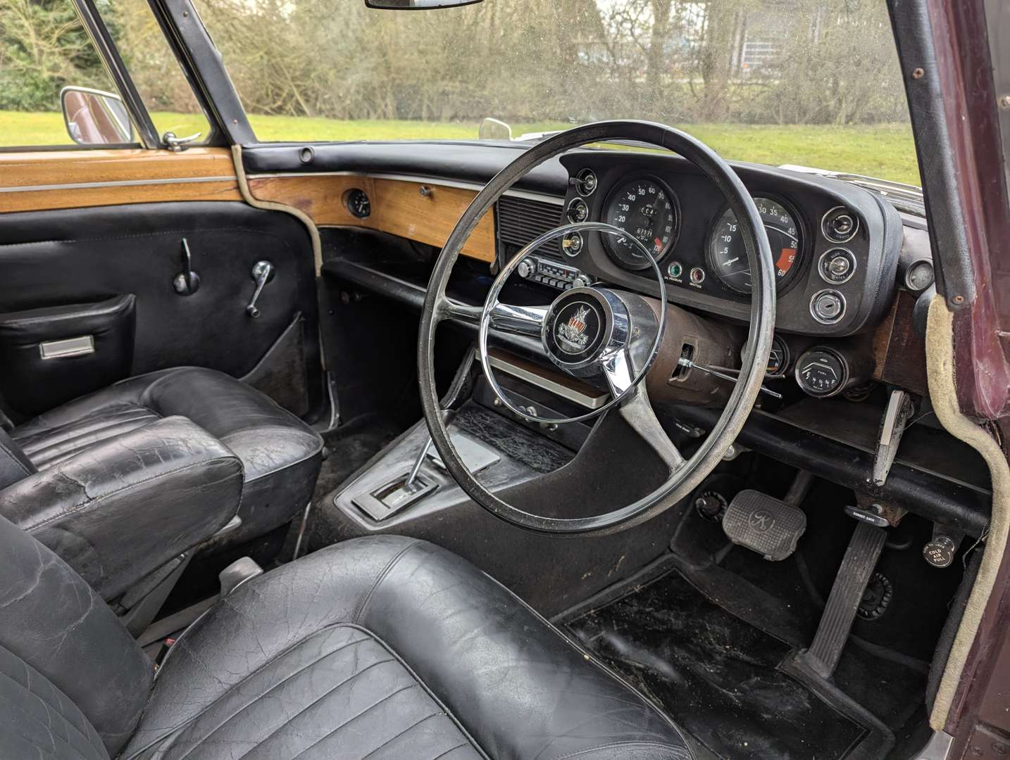 <p>1969 ROVER P5B 3.5 LITRE COUPE AUTO</p>