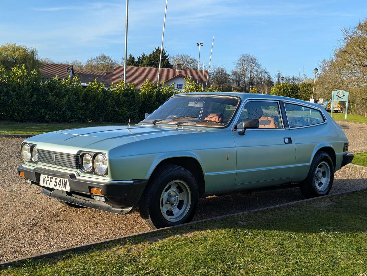 <p>1980 RELIANT SCIMITAR GTE SE6B AUTO</p>