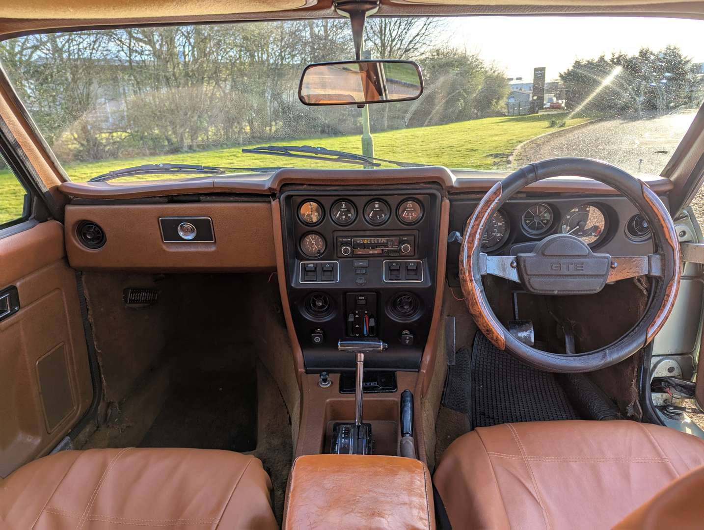 <p>1980 RELIANT SCIMITAR GTE SE6B AUTO</p>