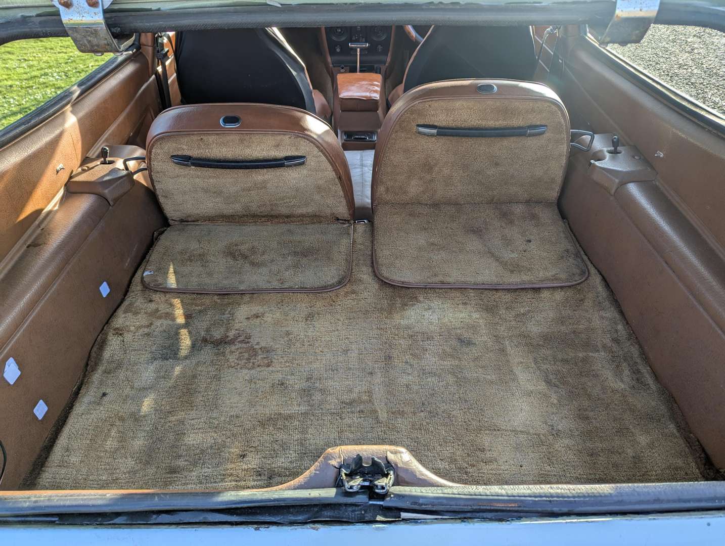 <p>1980 RELIANT SCIMITAR GTE SE6B AUTO</p>