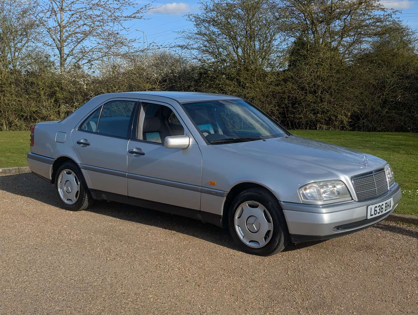 <p>1993 MERCEDES C180 AUTO</p>
