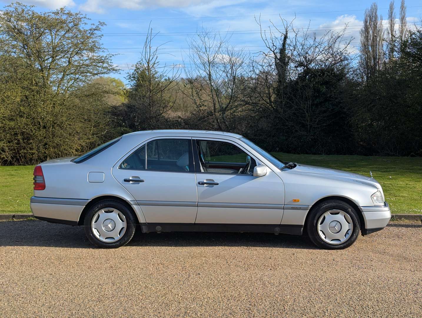 <p>1993 MERCEDES C180 AUTO</p>
