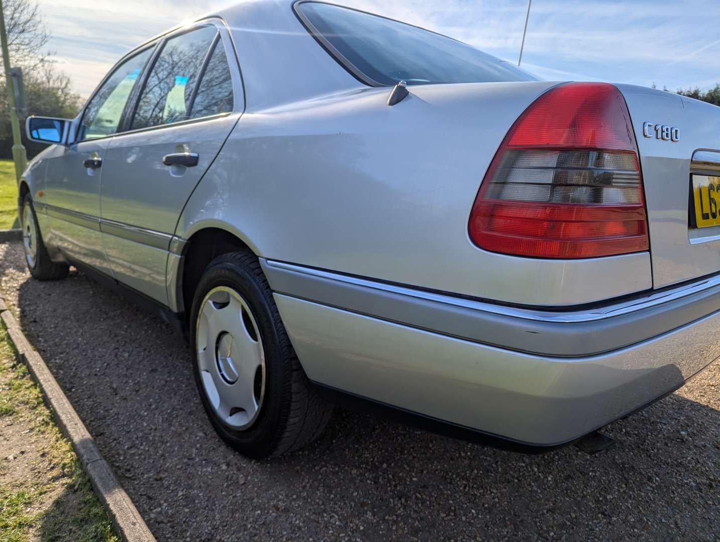 <p>1993 MERCEDES C180 AUTO</p>