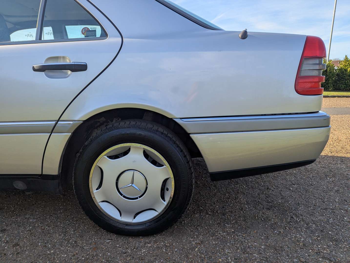 <p>1993 MERCEDES C180 AUTO</p>