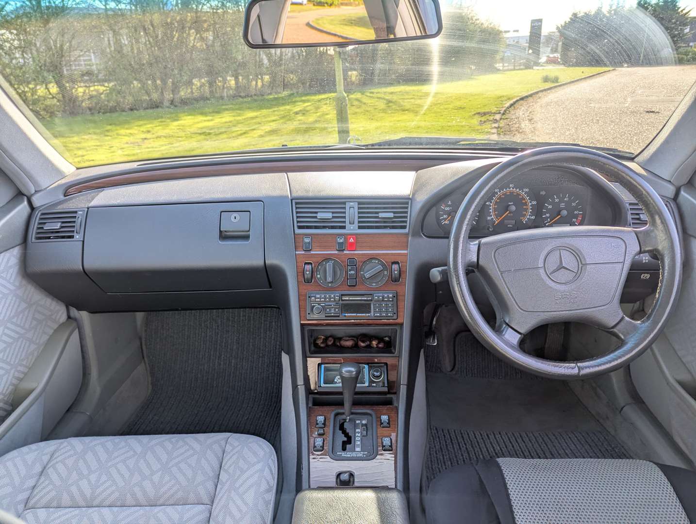 <p>1993 MERCEDES C180 AUTO</p>
