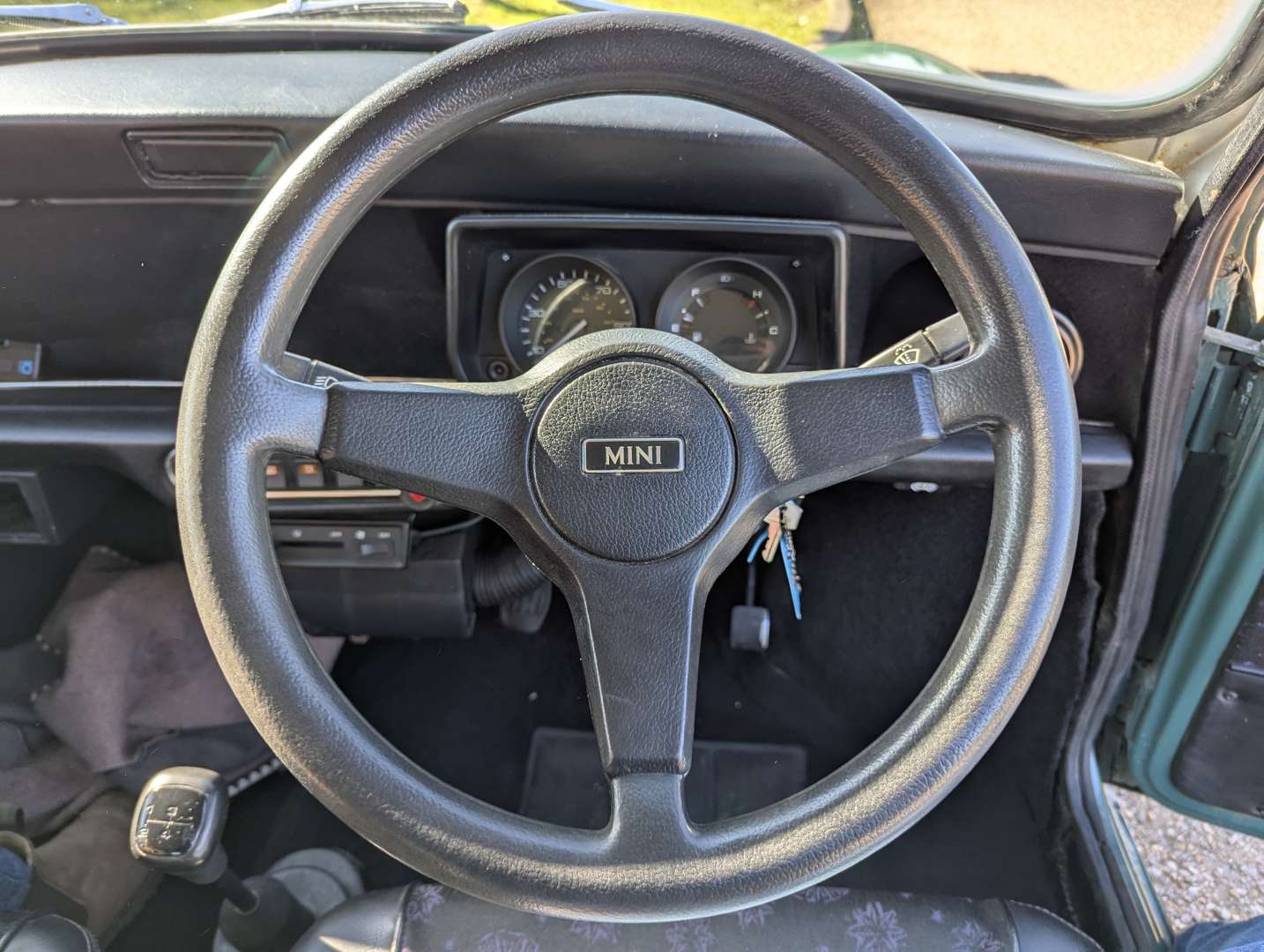 <p>1996 ROVER MINI EQUINOX</p>