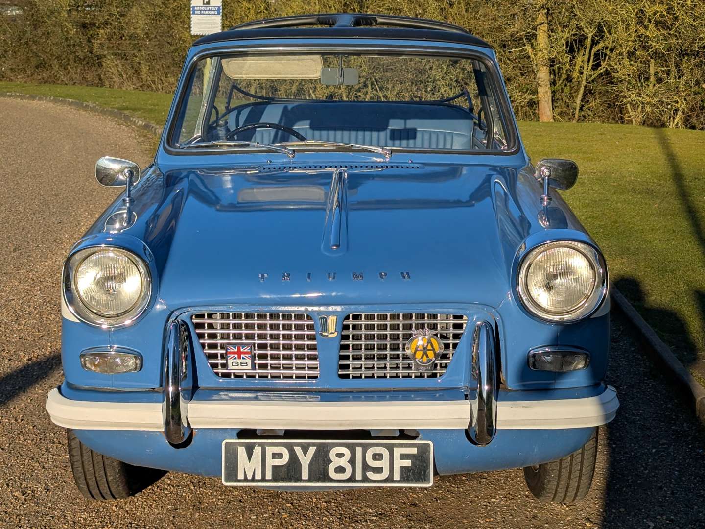 <p>1968 TRIUMPH HERALD 1200</p>