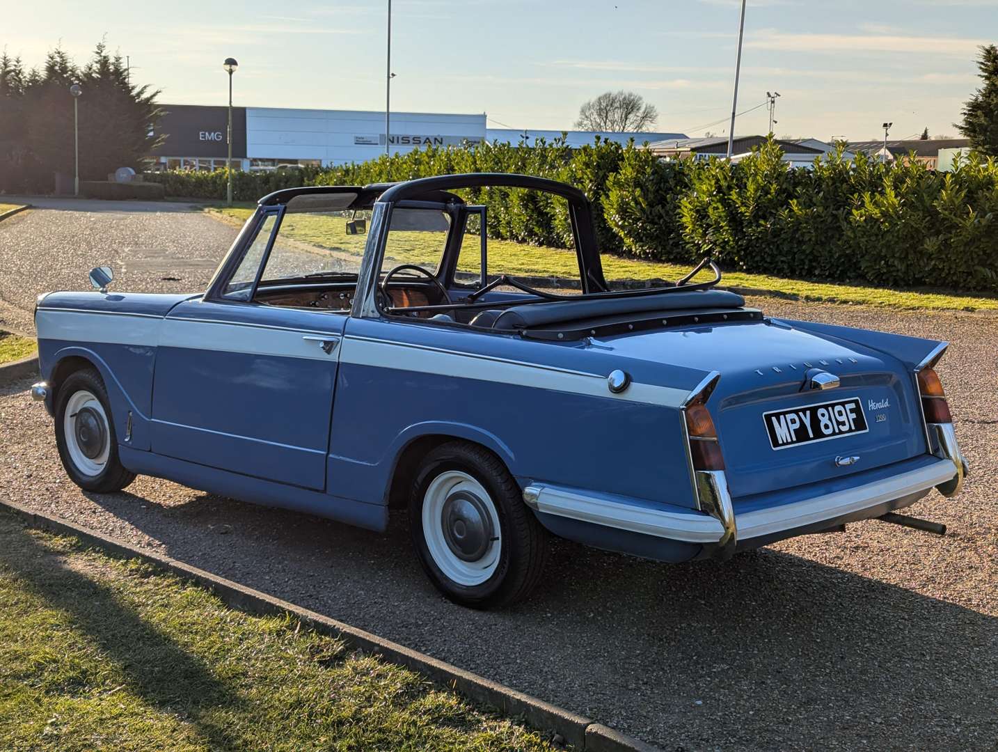 <p>1968 TRIUMPH HERALD 1200</p>
