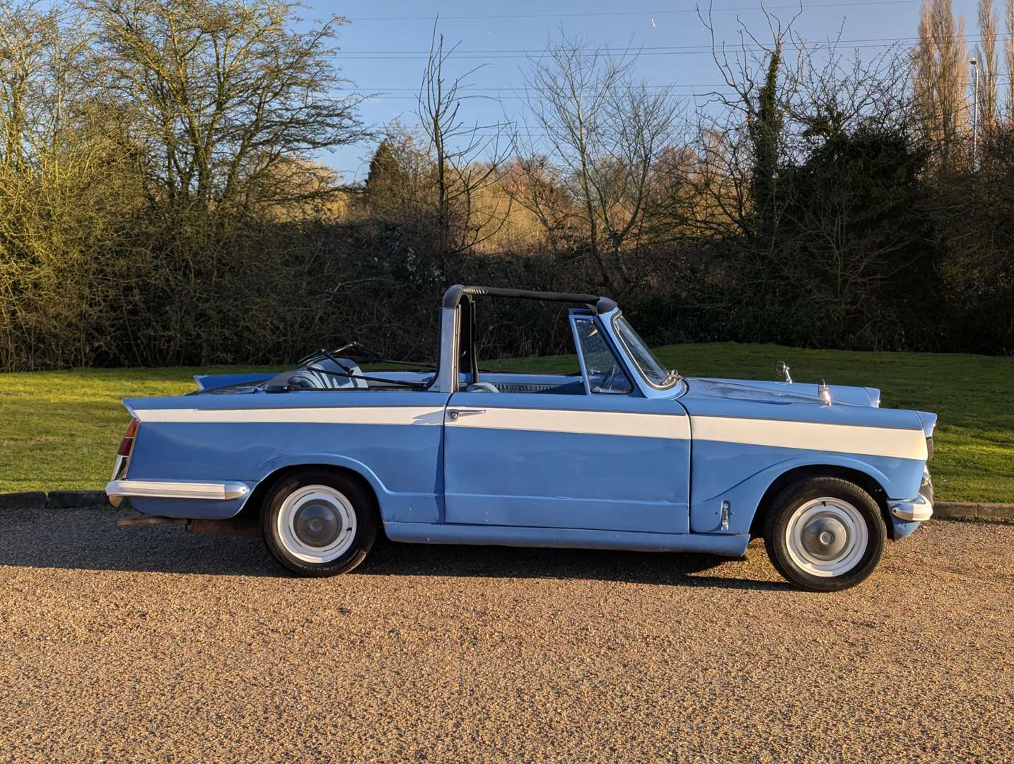 <p>1968 TRIUMPH HERALD 1200</p>