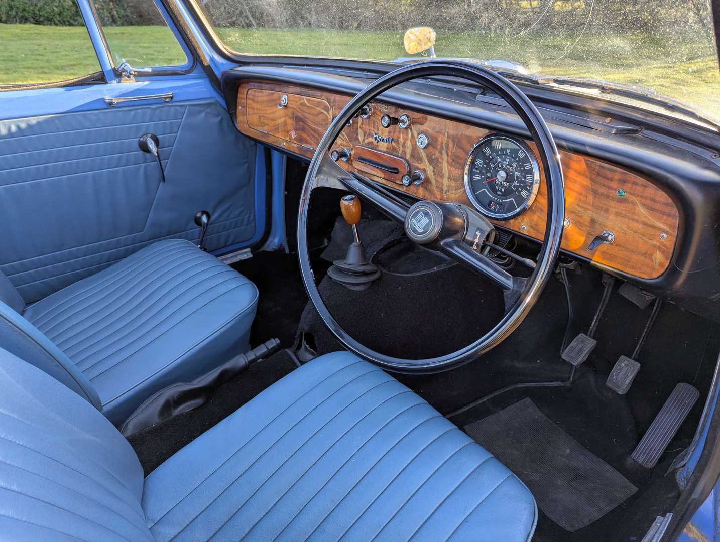 <p>1968 TRIUMPH HERALD 1200</p>