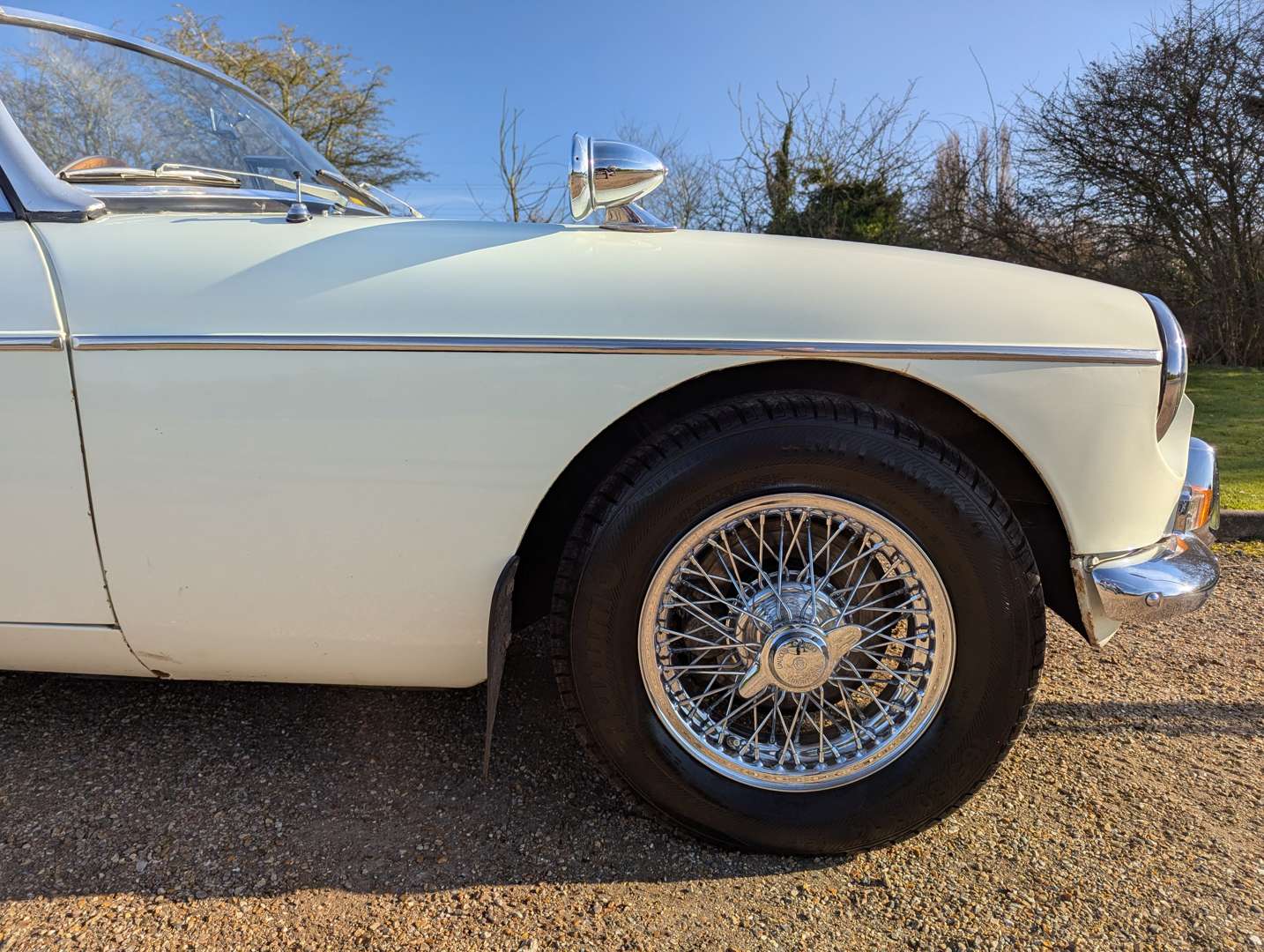 <p>1969 MG B ROADSTER</p>