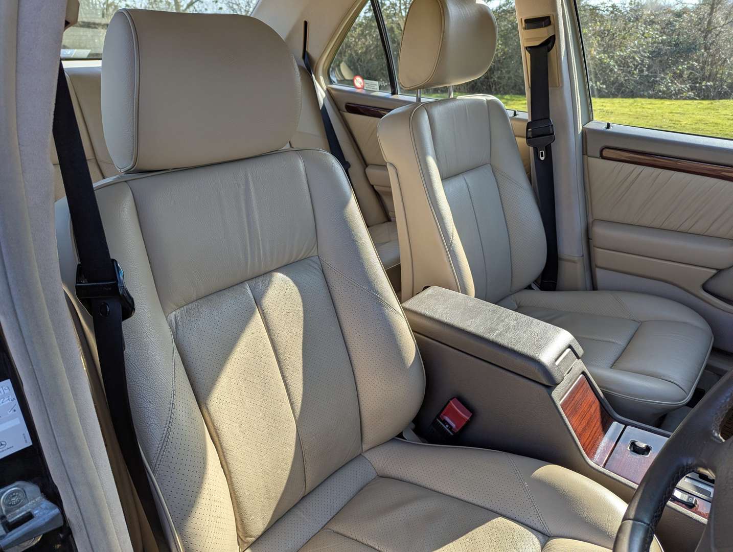 <p>1994 MERCEDES C180 ELEGANCE AUTO 34,508 MILES</p>