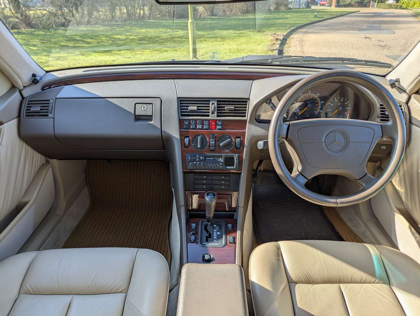 <p>1994 MERCEDES C180 ELEGANCE AUTO 34,508 MILES</p>