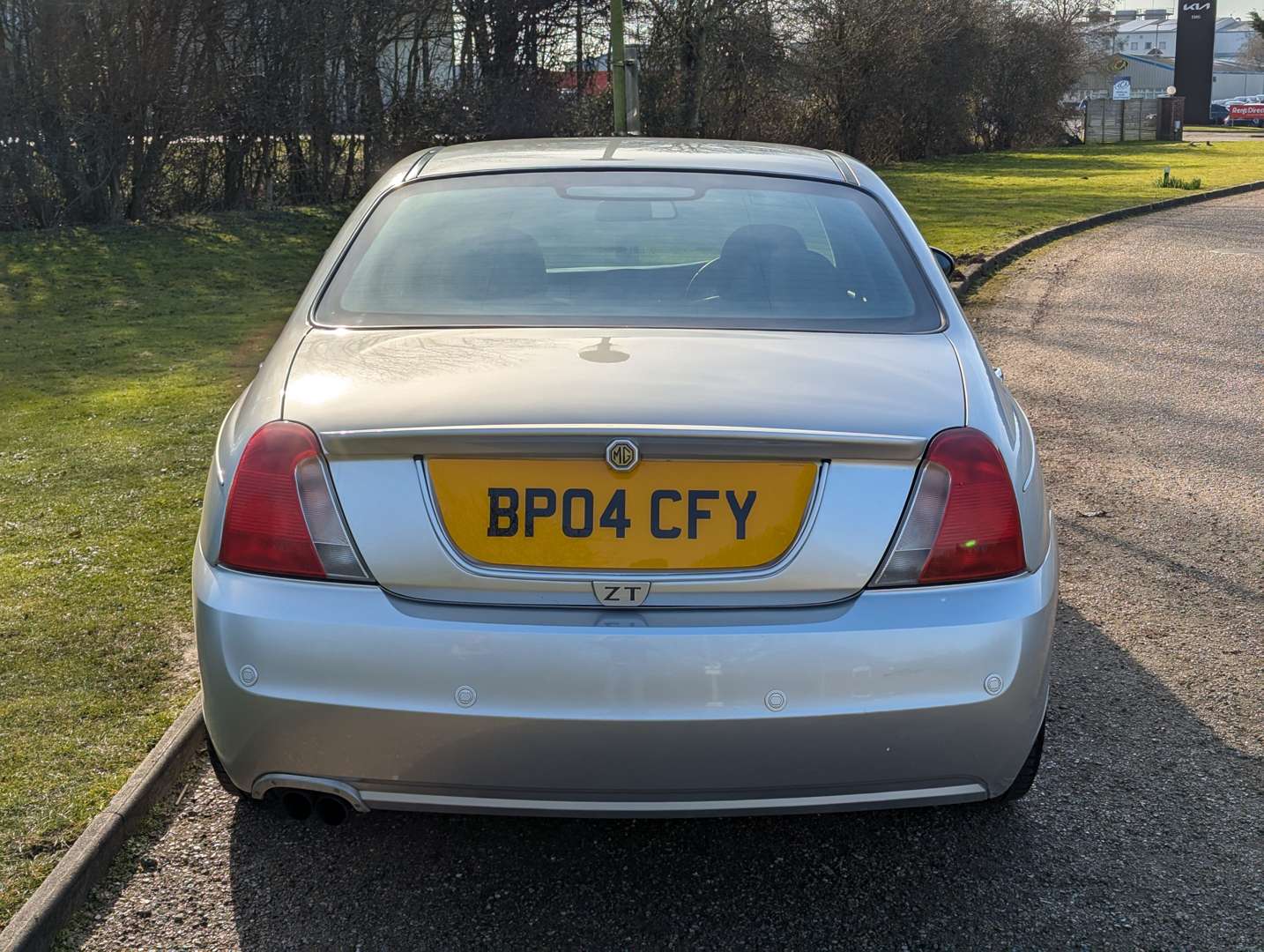 <p>2004 MG ZT+ V6 190</p>