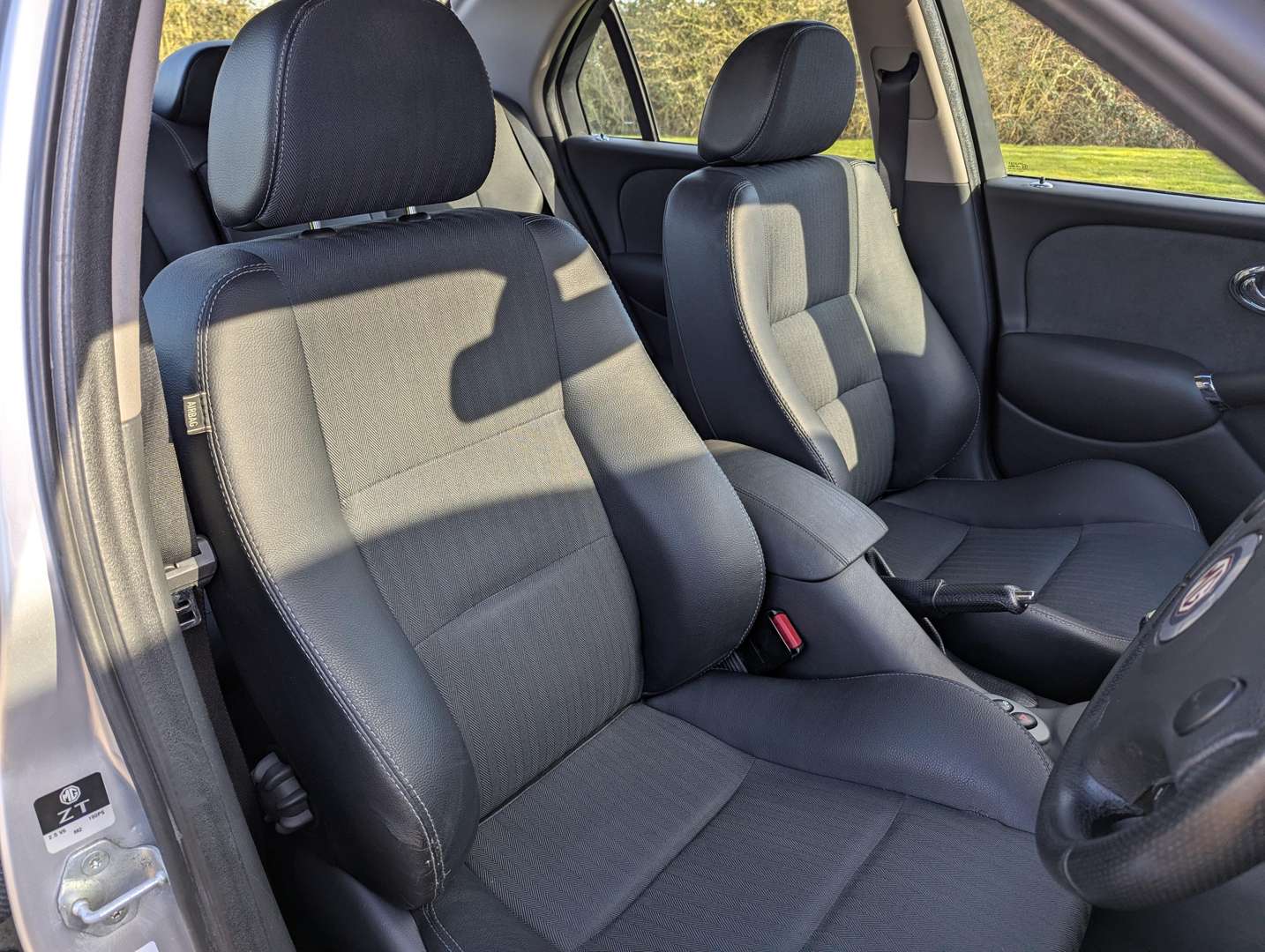 <p>2004 MG ZT+ V6 190</p>