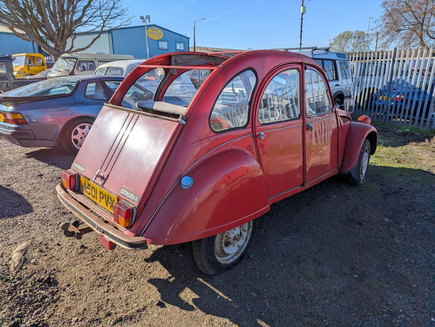 <p>1984 CITROEN 2 CV6 SPECIAL</p>