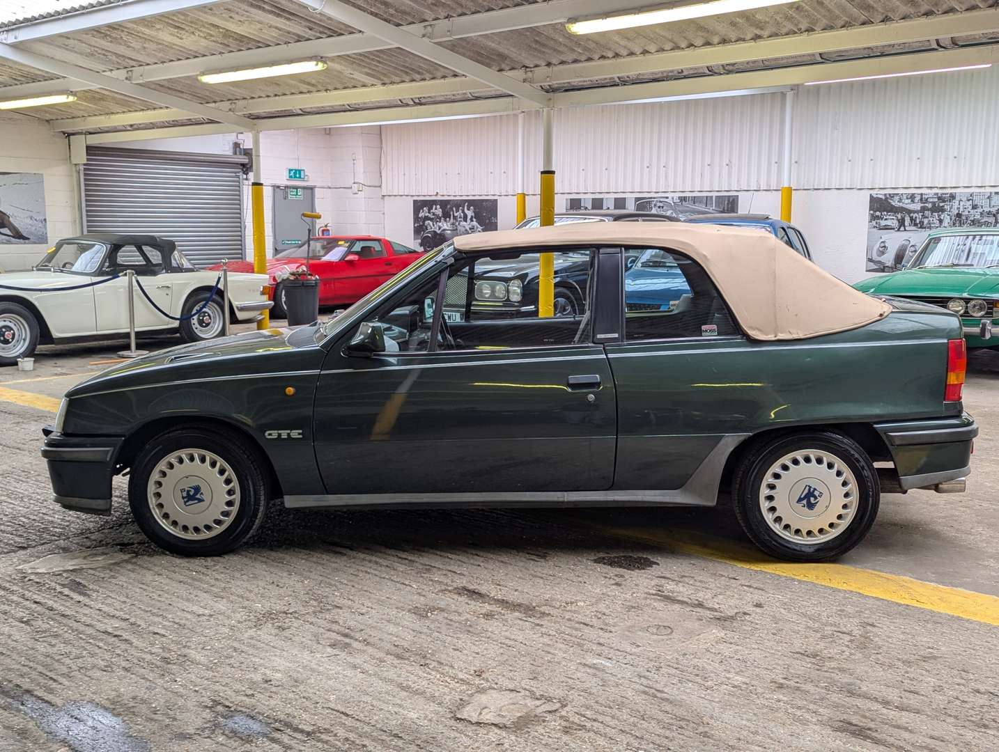 <p>1990 VAUXHALL ASTRA GTE CONVERTIBLE</p>
