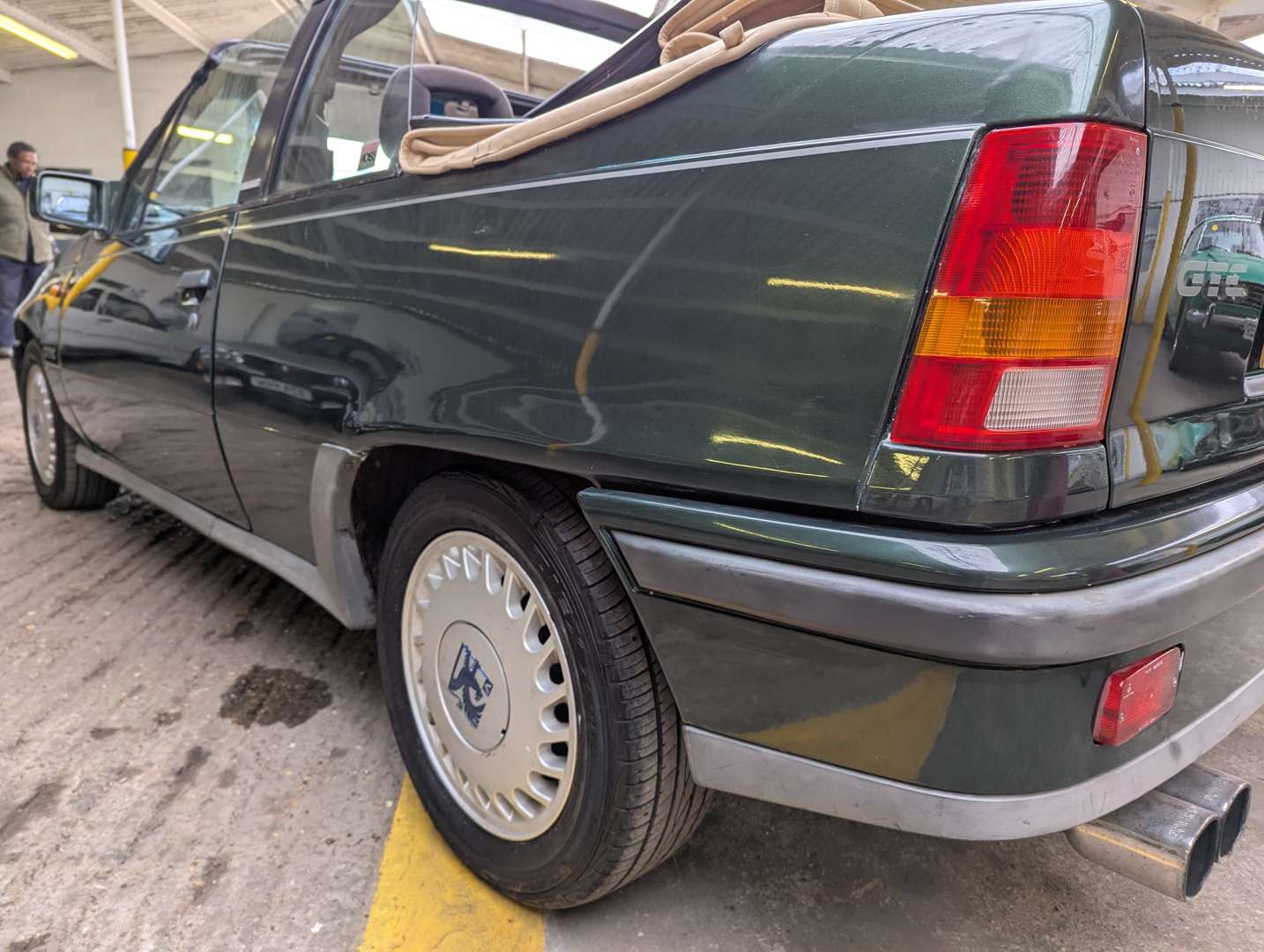 <p>1990 VAUXHALL ASTRA GTE CONVERTIBLE</p>