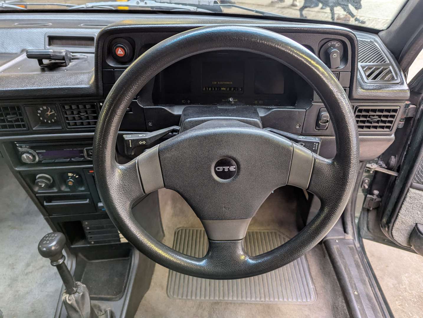 <p>1990 VAUXHALL ASTRA GTE CONVERTIBLE</p>