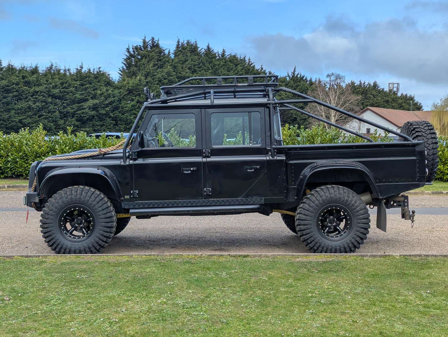 <p>2005 LAND ROVER DEFENDER 130 TD5 SPECTRE EVOCATION</p>