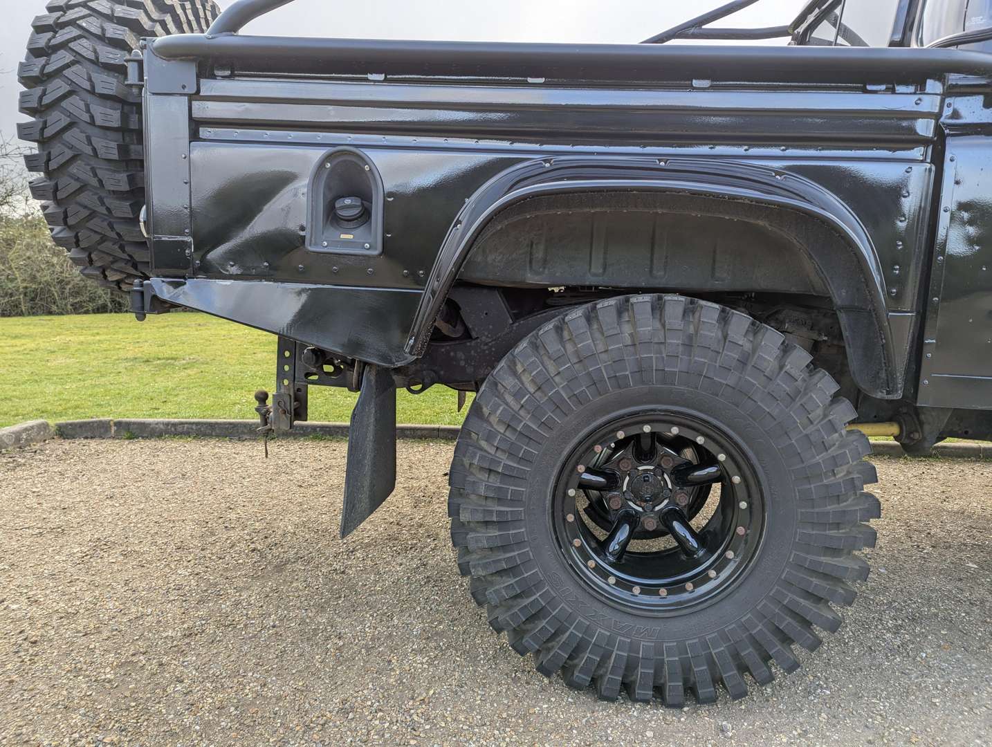 <p>2005 LAND ROVER DEFENDER 130 TD5 SPECTRE EVOCATION</p>