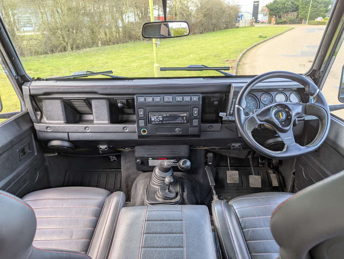 <p>2005 LAND ROVER DEFENDER 130 TD5 SPECTRE EVOCATION</p>