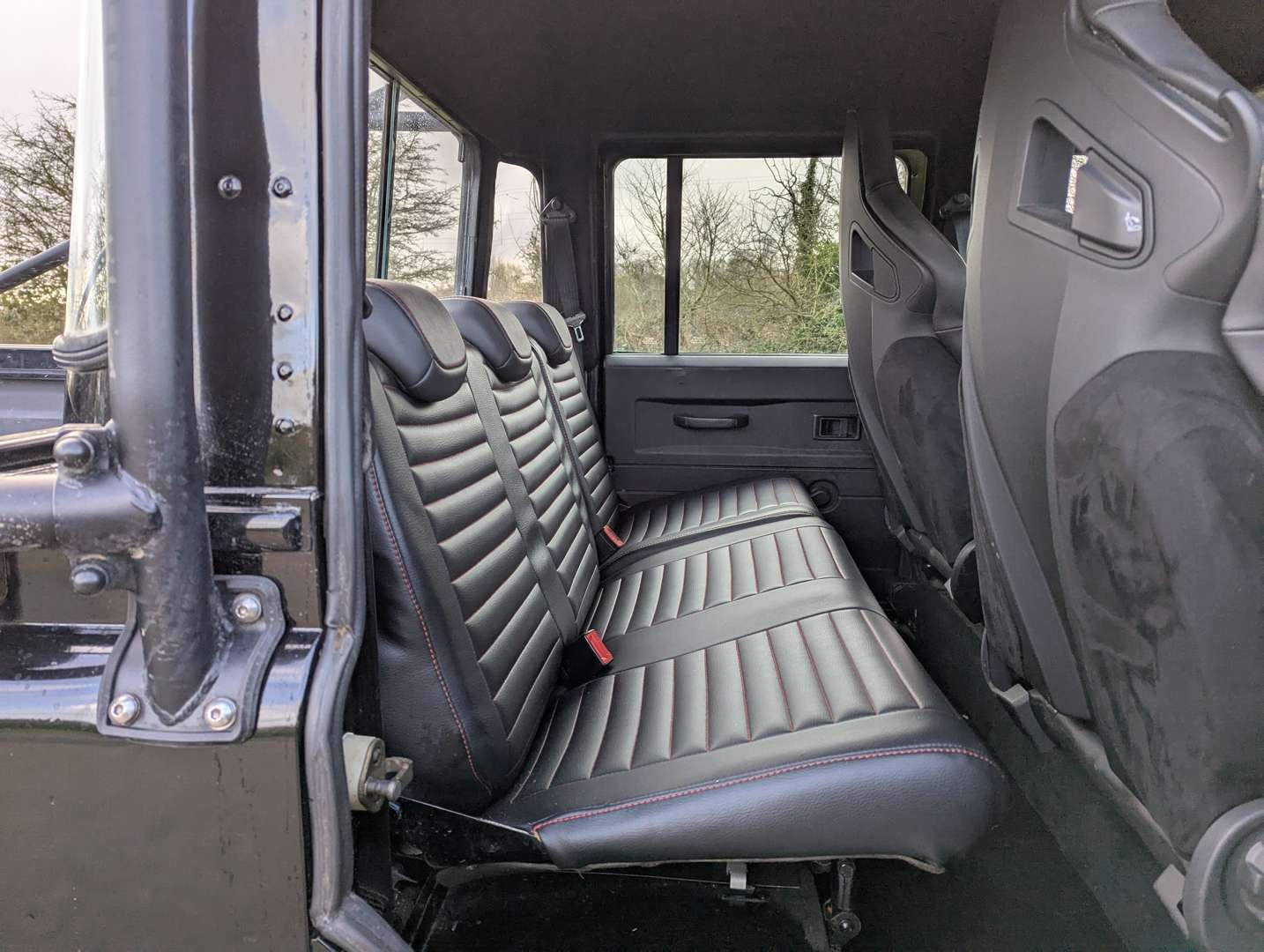 <p>2005 LAND ROVER DEFENDER 130 TD5 SPECTRE EVOCATION</p>