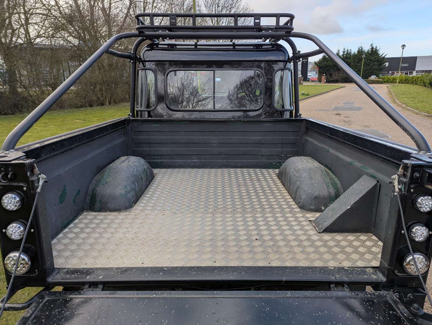 <p>2005 LAND ROVER DEFENDER 130 TD5 SPECTRE EVOCATION</p>