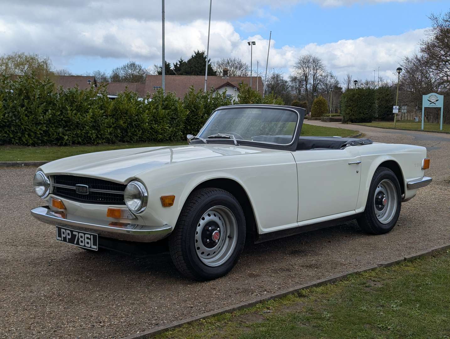 <p>1972 TRIUMPH TR6</p>