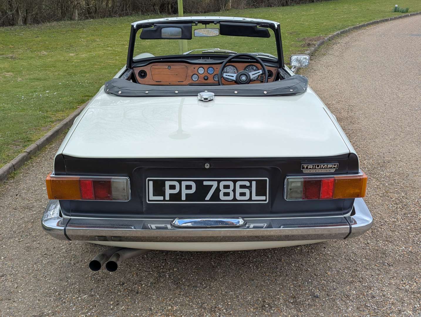 <p>1972 TRIUMPH TR6</p>