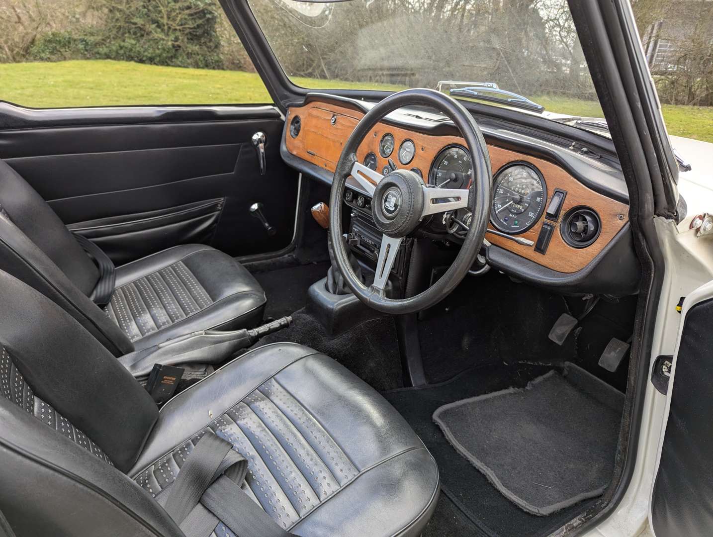 <p>1972 TRIUMPH TR6</p>