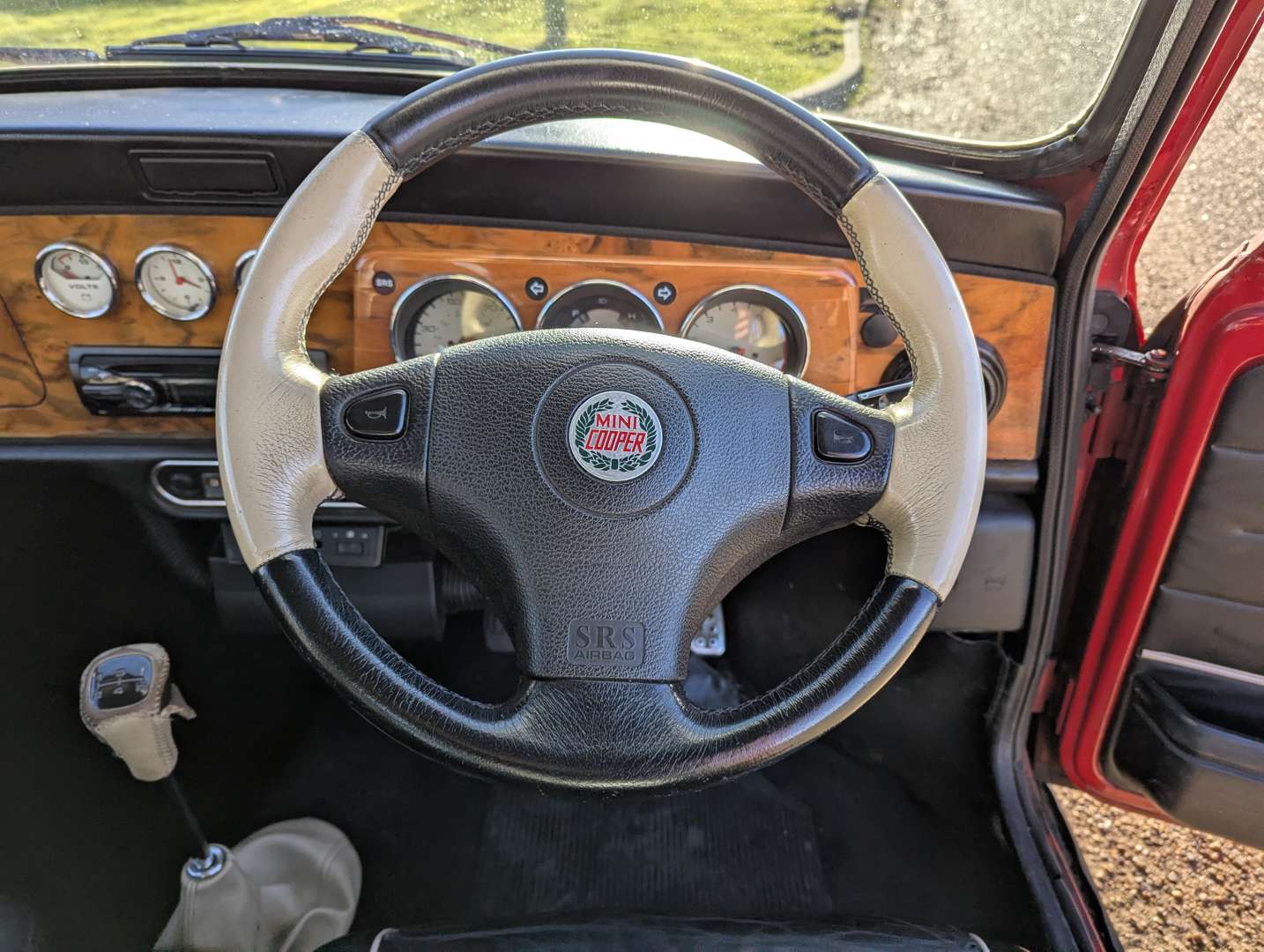 <p>1999 ROVER MINI COOPER</p>