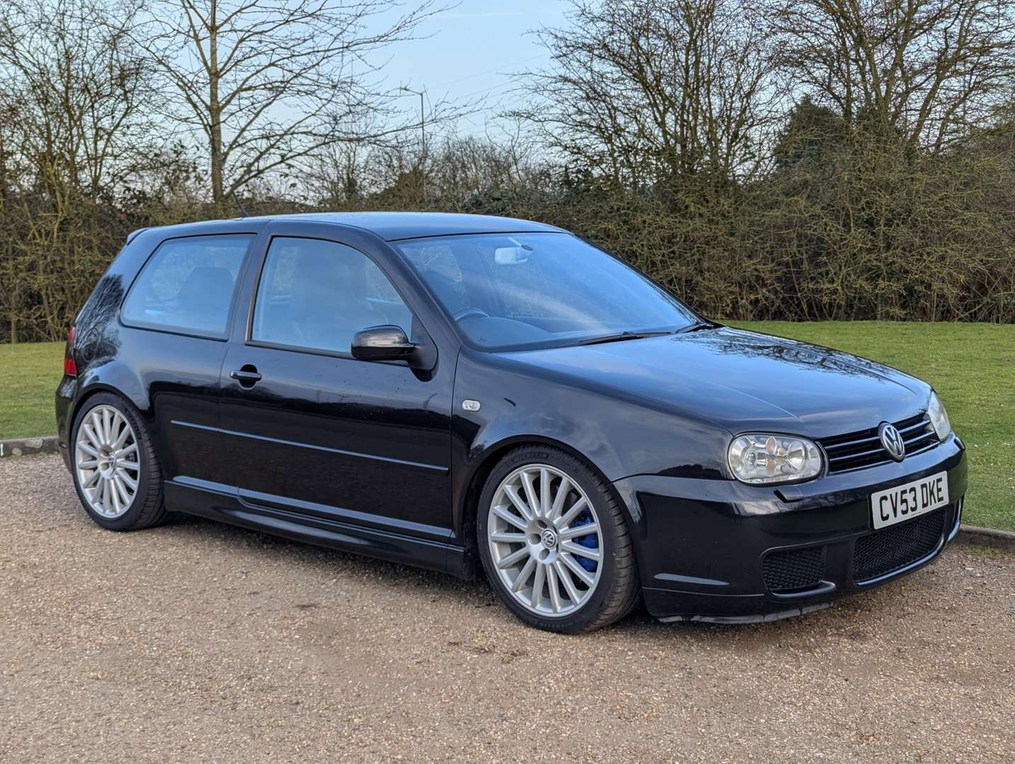 <p>2003 VW GOLF R32</p>