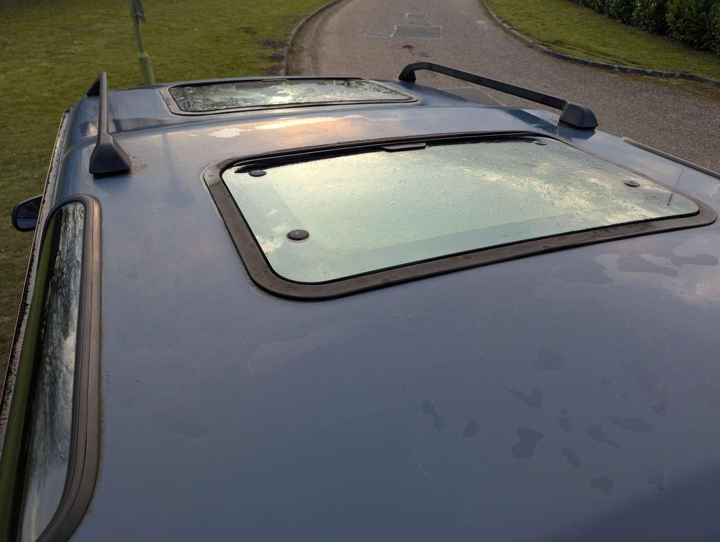 <p>1995 LAND ROVER DISCOVERY TDI</p>