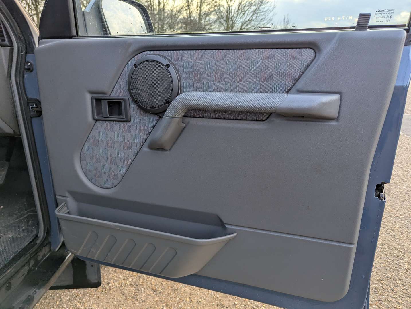 <p>1995 LAND ROVER DISCOVERY TDI</p>