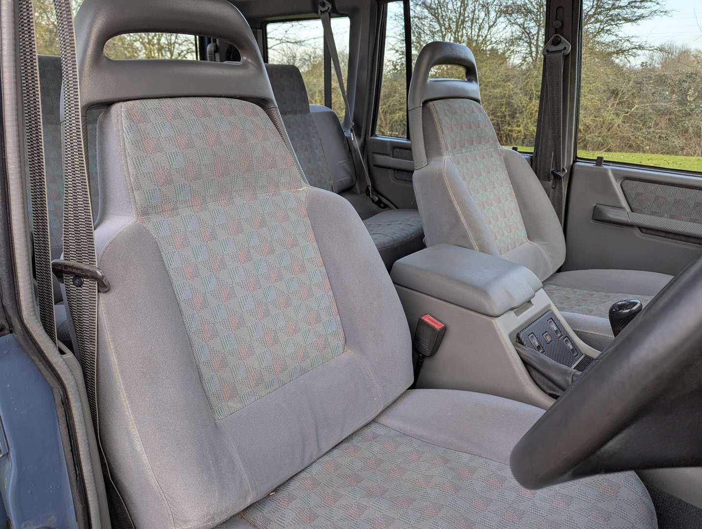 <p>1995 LAND ROVER DISCOVERY TDI</p>