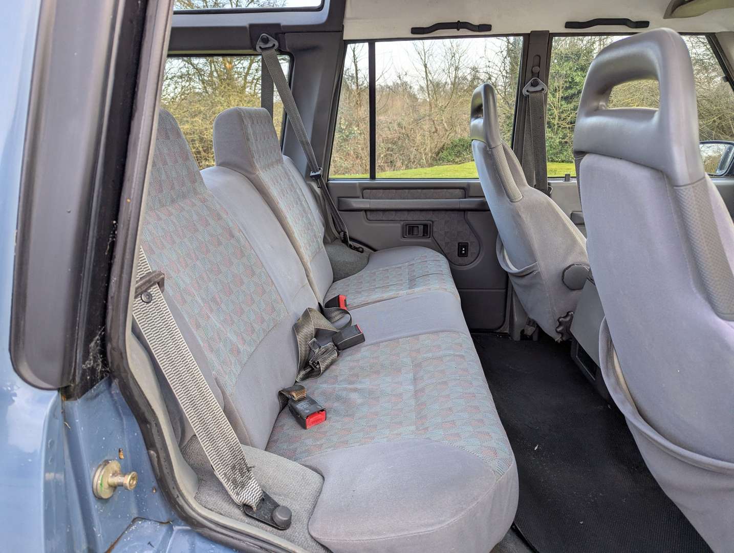 <p>1995 LAND ROVER DISCOVERY TDI</p>